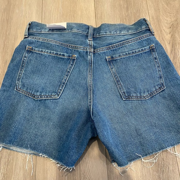 Old Navy distress Shorts - Picture 3 of 3